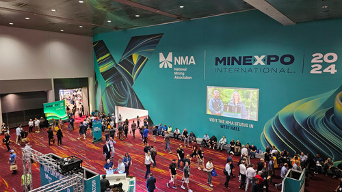 ТОМИЛОЛТ: Дэлхийн уул уурхайн үзэсгэлэнд оролцогчид Монголын зах зээлийг сонирхож байна